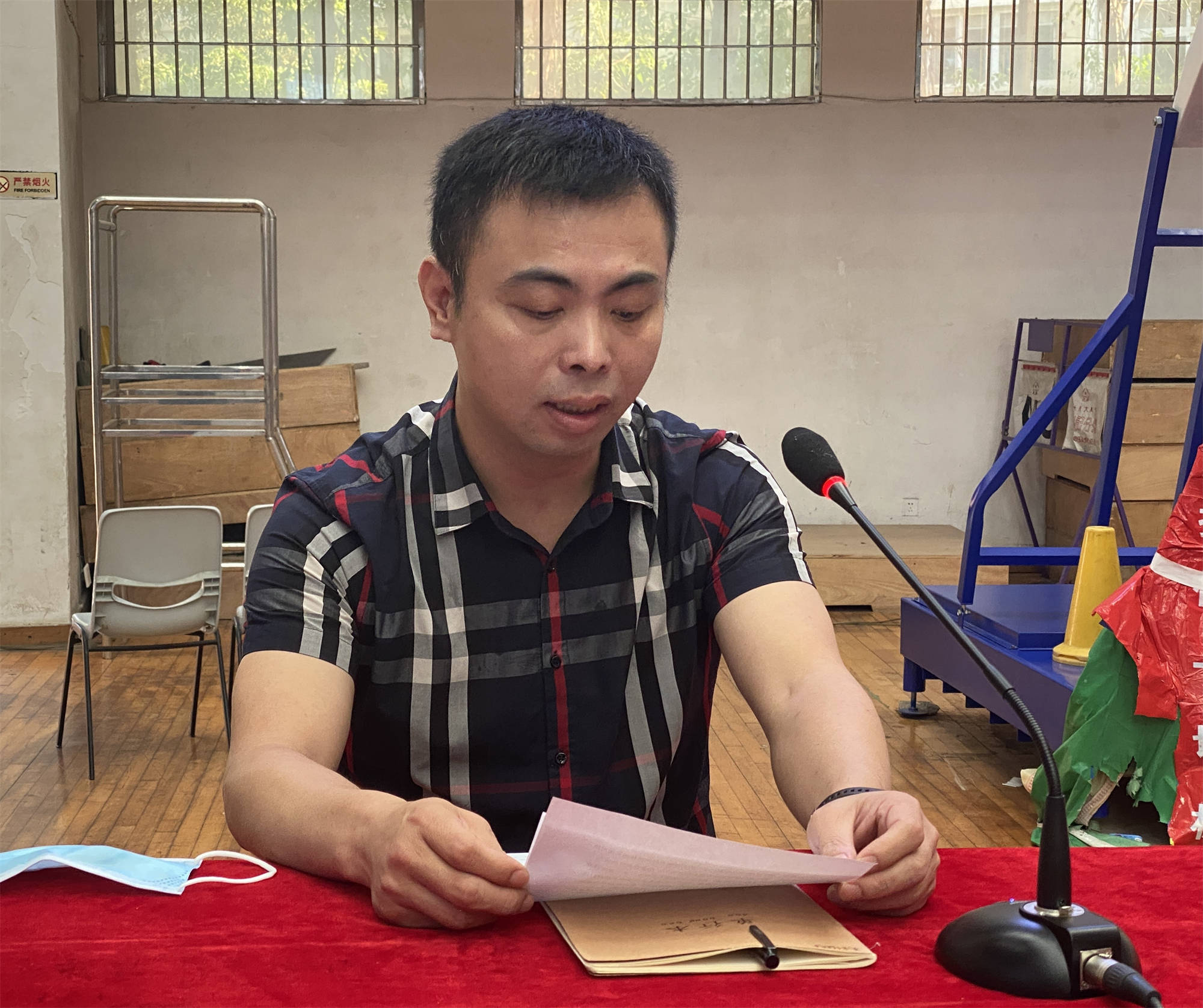 图四:家委发言.jpg 图四:家委发言.jpg