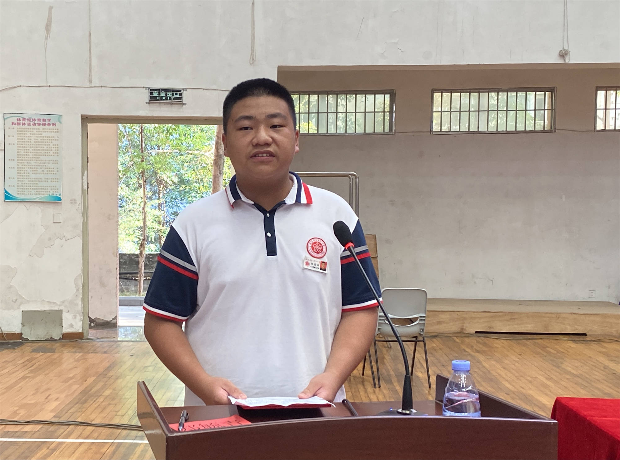 图五:学生发言.jpg 图五:学生发言.jpg