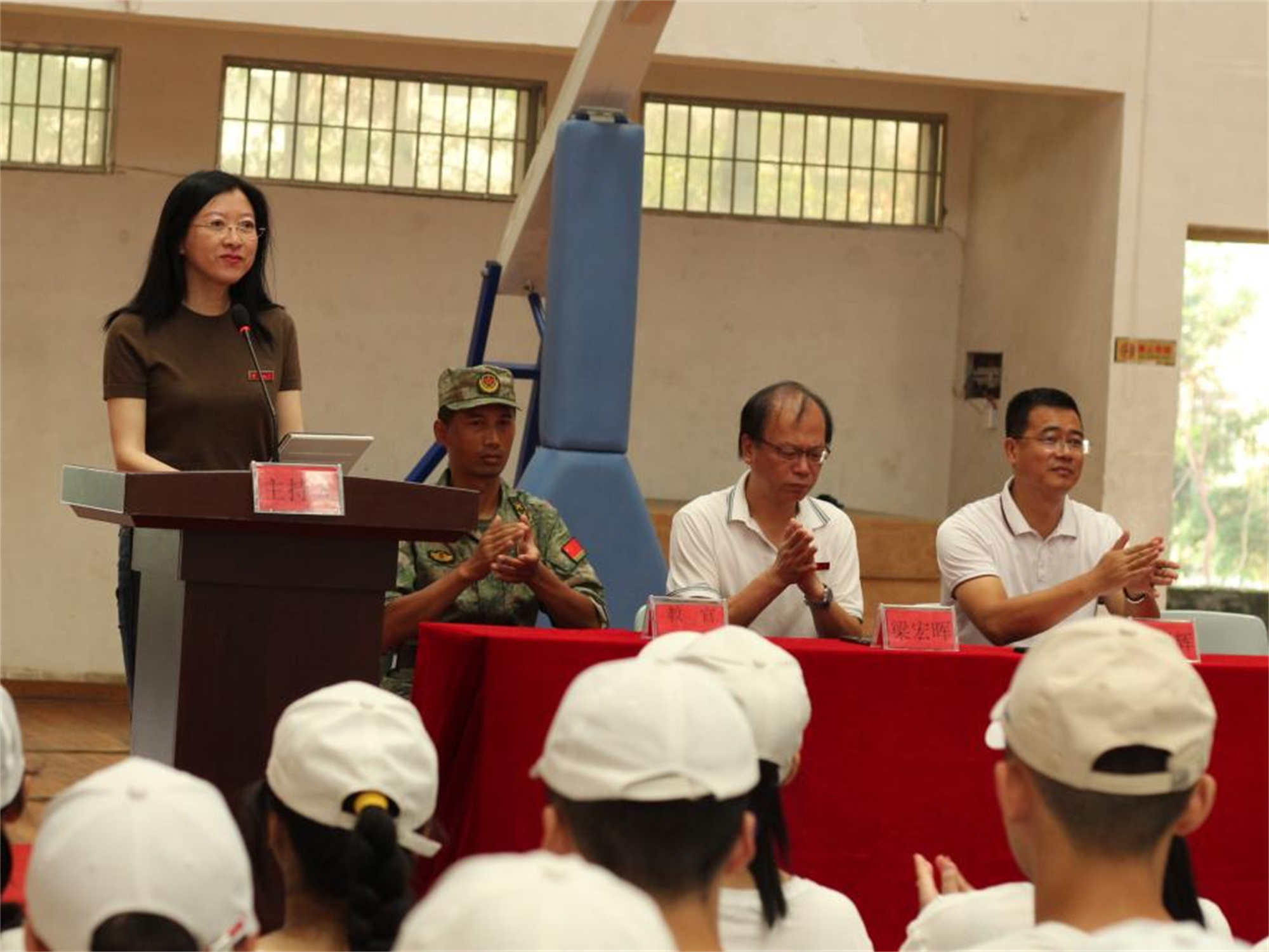 图片2.png 图片2.png